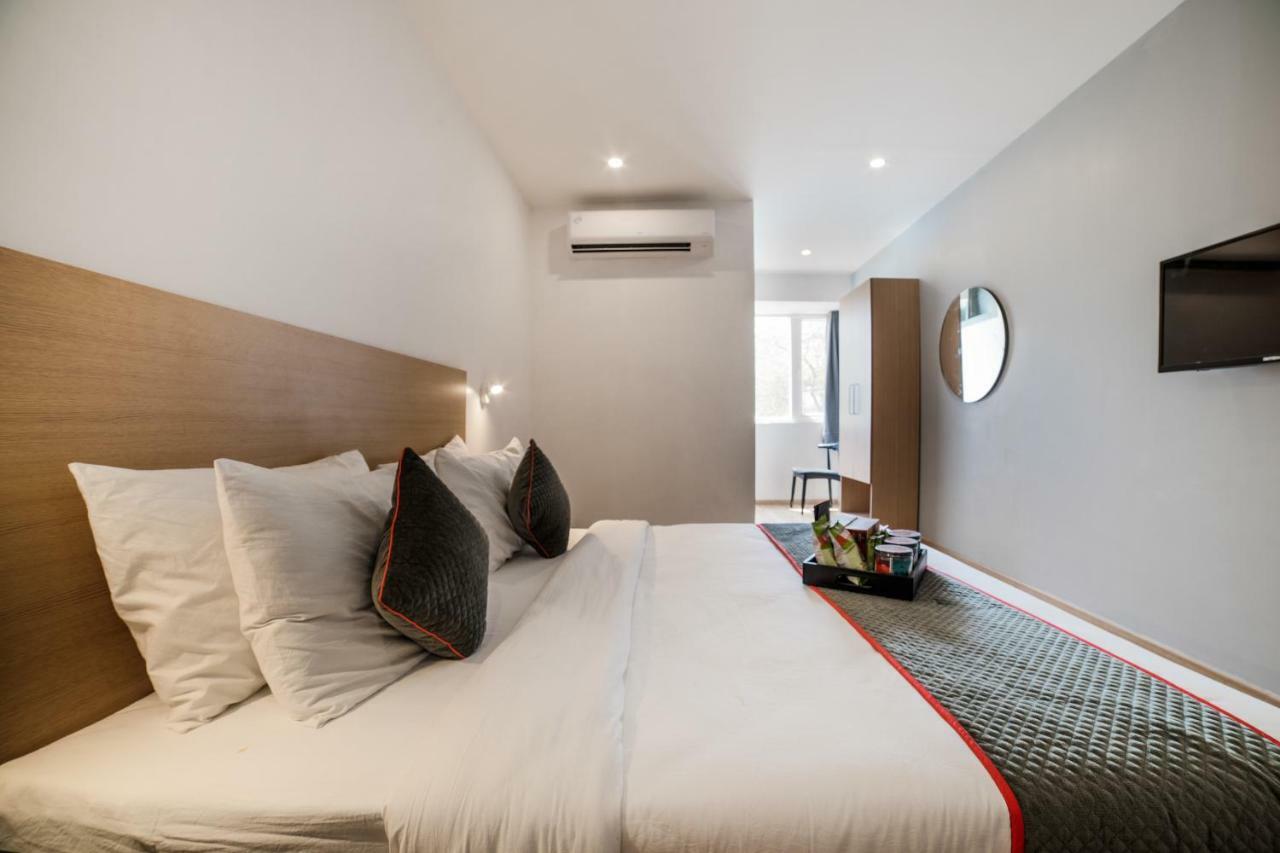 Oyo Townhouse 086 Pankha Road Hotel New Delhi Bagian luar foto